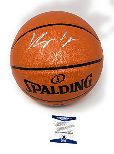 Kyle Kuzma Los Angeles Lakers Signed Autograph NBA Game Basketball Beckett Witnessed Certified